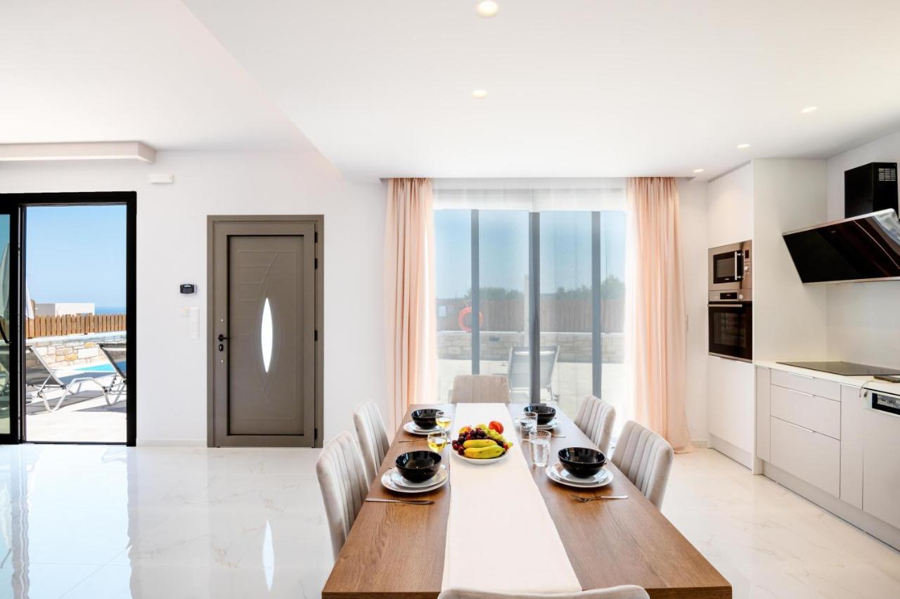Halaro Villa Gerani  Luaran gambar